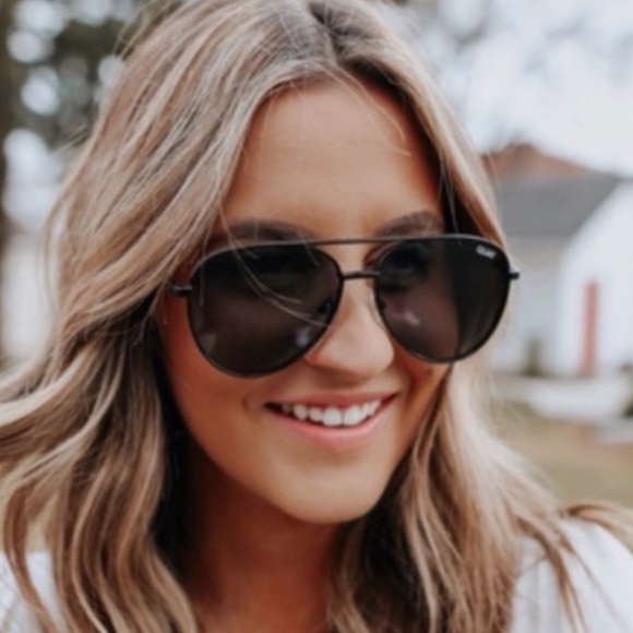 NEW Quay Starry Eyed Sunglasses Black/Smoke main image 11